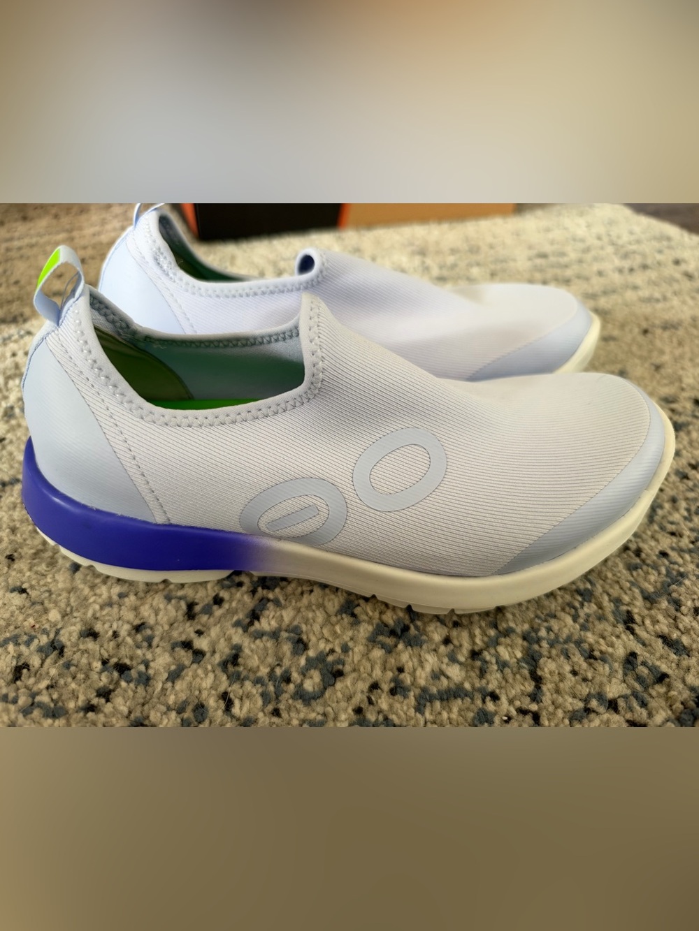 OOFOS OOmg EeZee Low Recovery Shoes – Women’s 10 – NEW